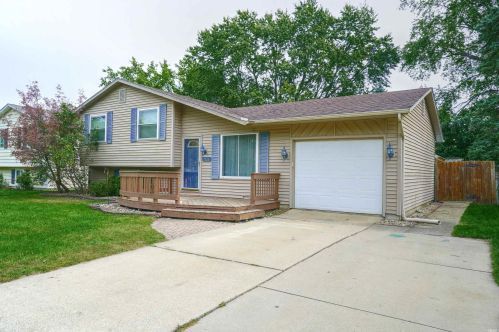 1326 Providence Ct, Mishawaka, IN 46544-6153