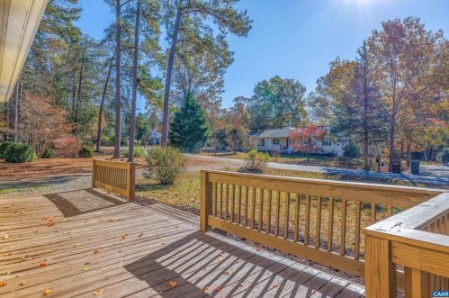 20 Loblolly Rd, Bybee VA  22963-3021 exterior