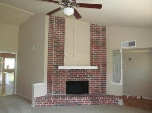 3016 Newcastle Ct, Lewisville TX  75028-1510 exterior