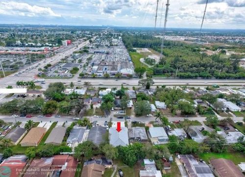 6035 40th Ct, Hollywood FL  33023-5111 exterior