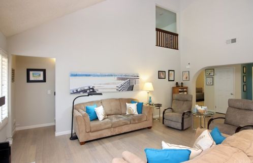 206 Wisteria Ct, Santa Maria CA  93455-3417 exterior