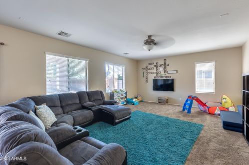 17532 Port Royale Ln, Sun City, AZ 85388-7790