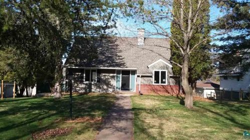 2225 Sussex Ave, Duluth MN  55803-2211 exterior