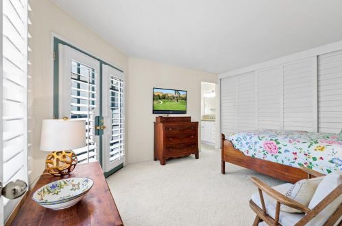 49205 Avenida Vista Bonita, La Quinta CA  92253-2534 exterior
