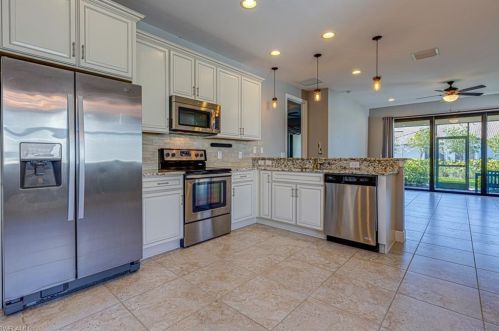 1519 Oceania Dr, Naples, FL 34113