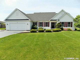 827 Bannerwood Dr, Ontario, NY 14519-9008