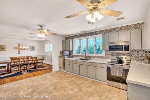 1018 Marlboro Rd, Old Bridge NJ  08857-3775 exterior