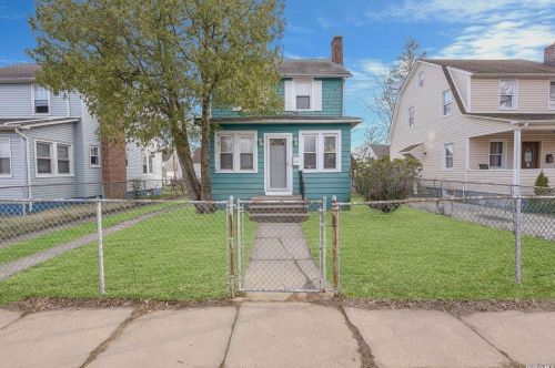 124 Lawson St, Hempstead, NY 11550-6948