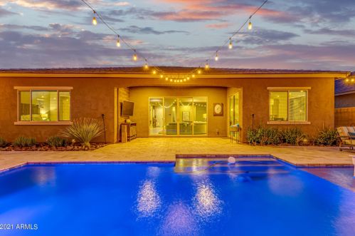 5029 Tatum Ln, Gilbert AZ  85298-0356 exterior