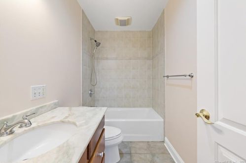 6 Nolan St, Norwalk CT  06850-2525 exterior