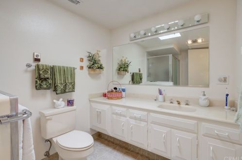 1280 Knollwood Rd, Seal Beach CA  90740-3676 exterior