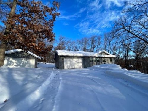 1727 35th Ave, East Farmington, WI 54020-5409