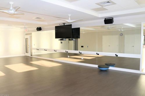 3655 Amberly Cir, Naples FL  34112-8809 exterior