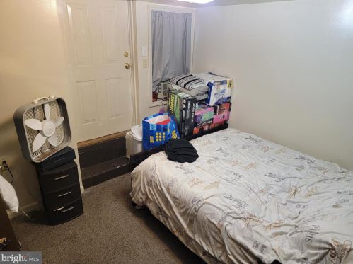 235 Cres St, Harrisburg PA 17104-1017 exterior