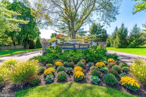 284 Conway Cir, Prospectville PA exterior