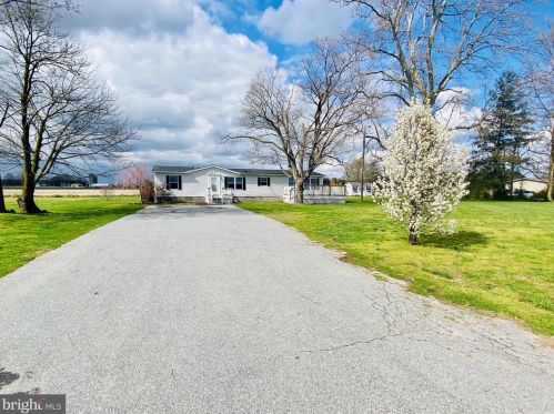8235 Hickman Rd, Farmington, DE 19950-4820