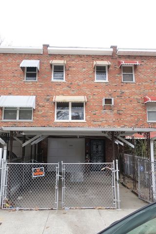 1162 225th St, Bronx, NY 10466-5503