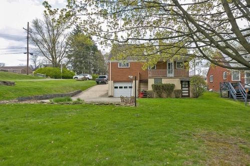 704 Valemont Dr, Verona PA  15147-2641 exterior