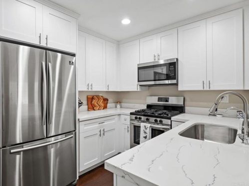 808 Windcrest Dr, Carlsbad CA  92011-3712 exterior