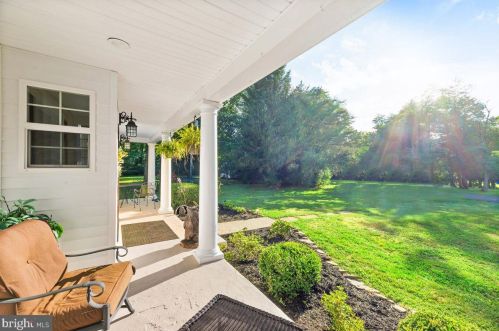 10719 Kettle Run Rd, Nokesville VA  20181-1715 exterior