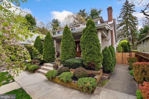 8345 Cadwalader Ave, Melrose Park, PA 19027-2035