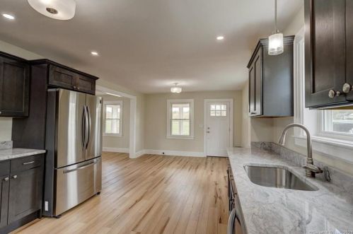 191 Lee St, Middletown CT  06457-5601 exterior