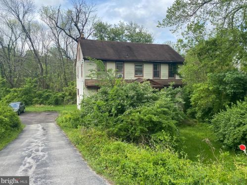 308 Egypt Rd, Norristown, PA 19403-3404