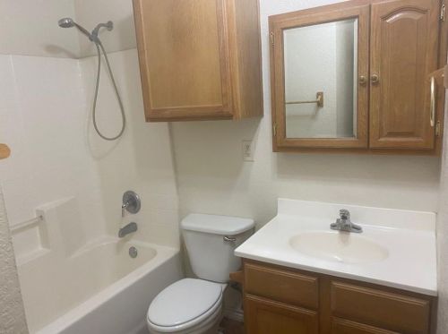1322 Country Club Rd, Cleburne TX  76033-6513 exterior