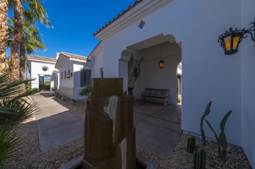 81530 Carboneras, La Quinta CA  92253-8219 exterior
