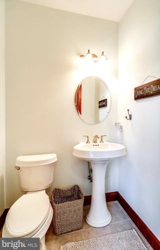 4405 Greenbriar Way, Seaford DE  19973-4602 exterior