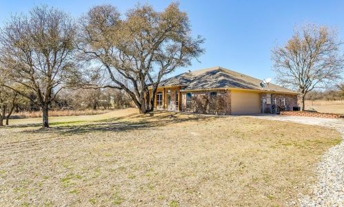 1207 Central Rd, Weatherford, TX 76088-8747