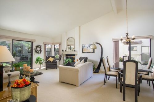 2045 Columbus Way, Vista, CA 92081-8944