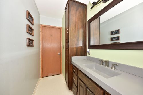 1541 Wanda Ave, Milwaukee WI  53221-4314 exterior