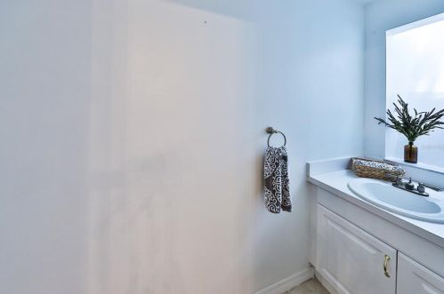 1033 Love Ln, Apopka FL  32703-4518 exterior