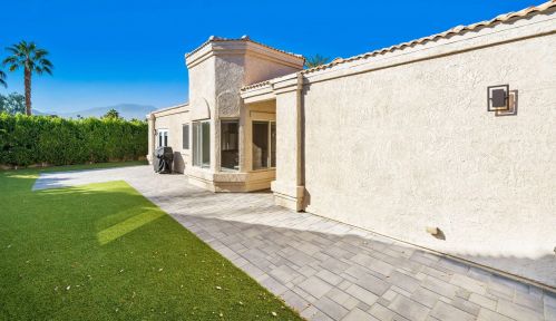 48211 Vista De Nopal, La Quinta CA  92253-2275 exterior