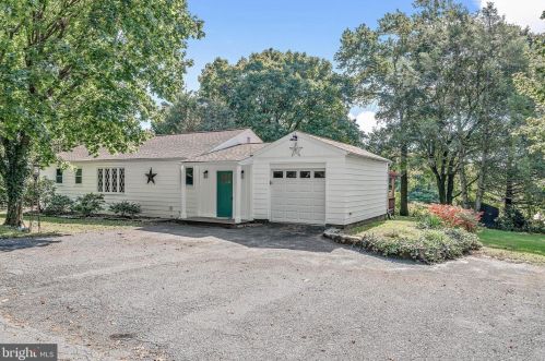3 Wagner St, Hummelstown, PA 17036-9117