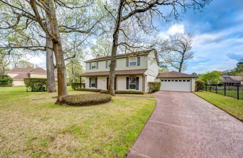 8218 Magnolia Glen Dr, Humble, TX 77346-1607