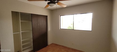 696 Citadel Ave, Tucson AZ 85748-2730 exterior