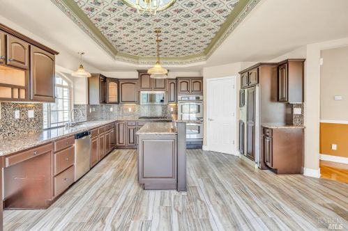 4084 Marcas St, Pinole CA  94564-1026 exterior