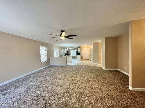 7433 Elwood St, Phoenix AZ  85043-5507 exterior