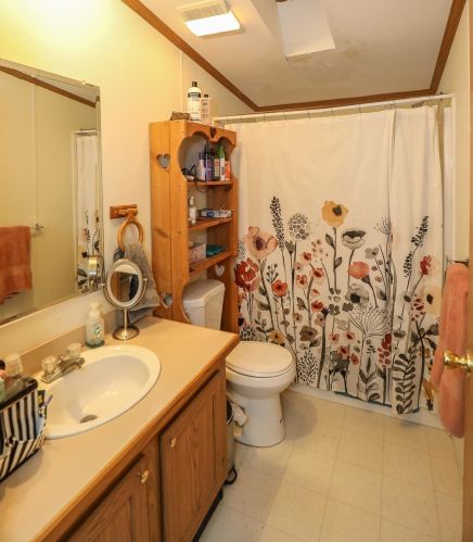 4070 Washington Rd, Washington NH  03280-3231 exterior