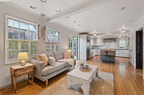 22 Alta Ave, Oakland CA  94611-3402 exterior