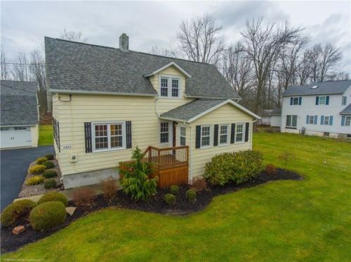 6453 Ontario Center Rd, Ontario, NY 14519-9324