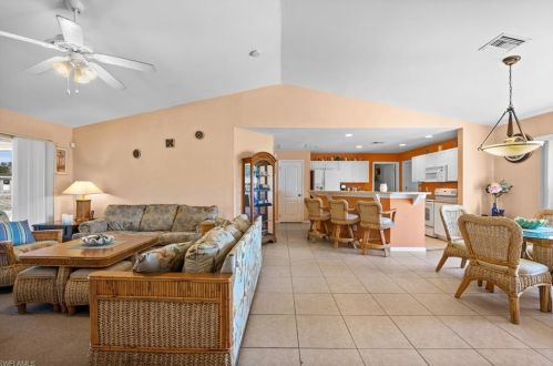 2918 44 St, Lehigh Acres FL 33976-4758 exterior