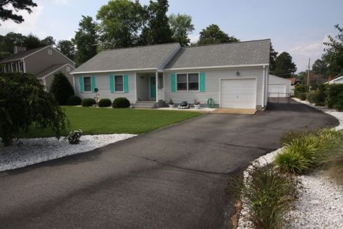 4070 Riverside Dr, Lanexa, VA 23089-9414