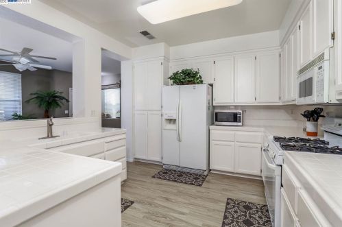 1920 Whitetail Ln, San Ramon CA  94583-2663 exterior