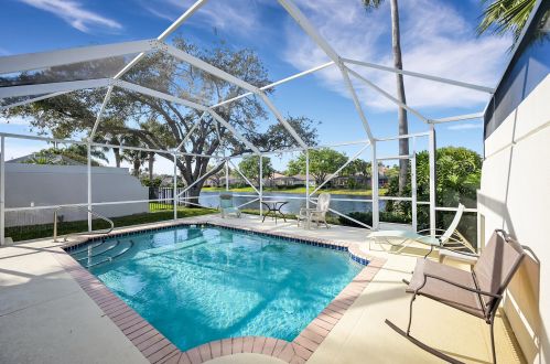 7803 Olympia Dr, West Palm Beach, FL 33411-5787