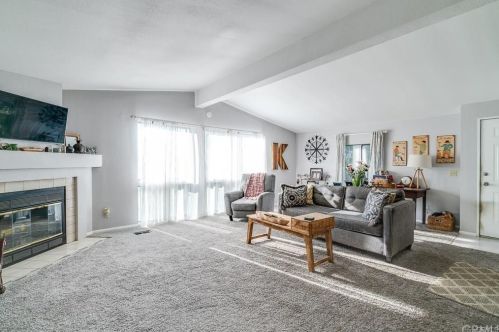 20935 Mariposa Rd, Lake Elsinore CA  92530-0522 exterior