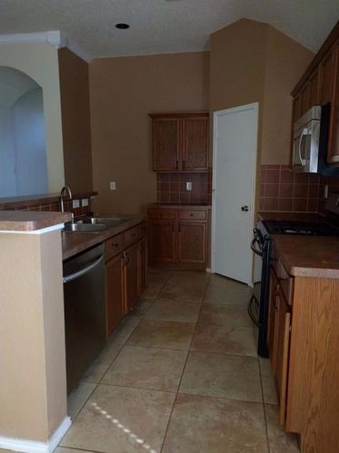 1905 Windcastle Dr, Midlothian TX  76063-5011 exterior