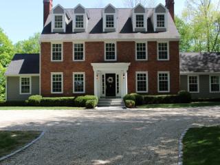305 Milton Rd, Litchfield, CT 06759-2325